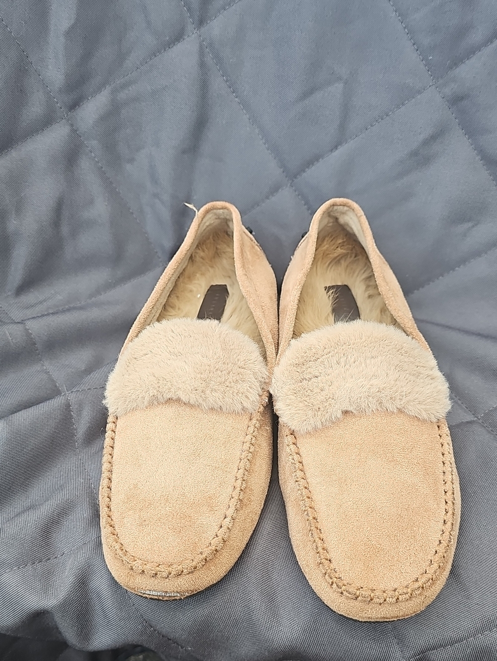 Cozy Suede Moccasin Slippers Camel Plush Trim Tan Size 6.5/7 S Small Womens AF